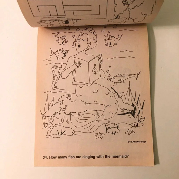 Vtg Hans Andersens Little Mermaid  Flip and Fun Activity Pads 2 Colouring Books - Picture 8 of 16